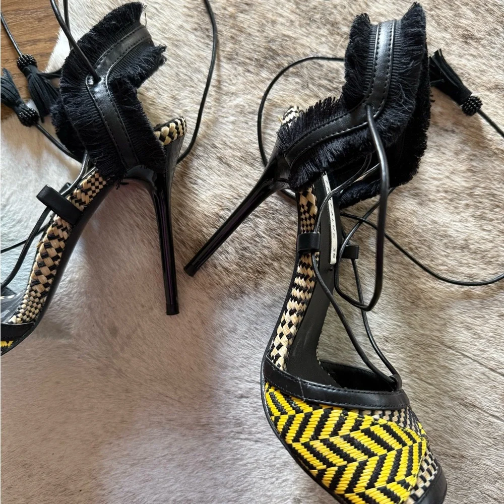 Zara Black and Yellow Woven Patterned Sandals - Size 8 - Picture 3 of 4